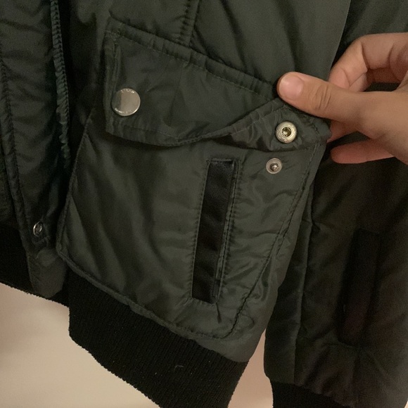 Kenzie Puffers Winter jacket ! made specifically for Canadian weather - Picture 4 of 6